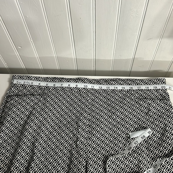 Worthington, size 2X Capris pants - Picture 7 of 9